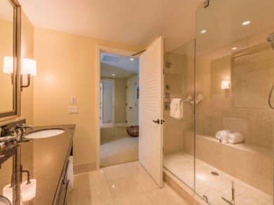 The Ultimate Retreat Three Bedroom Sleeps Eight.
